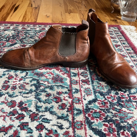 Frye Chelsea Boots - Picture 1 of 4